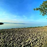 Bl Lakeside * بالاتوليلّي