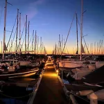Bl Lakeside *