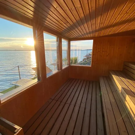 Bl Lakeside Apartmán *