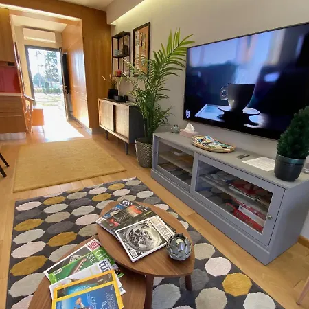 Bl Lakeside Apartment