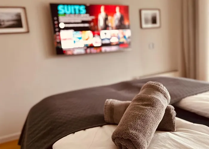 Bl Lakeside 公寓 *